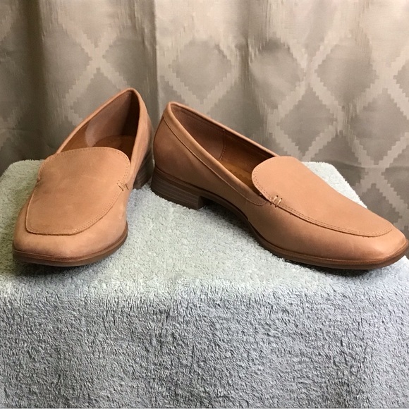Lucky Brand LB Laurein Loafers - Picture 9 of 11
